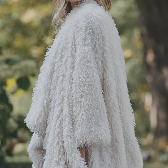 NWT Anthropologie Daily Practice Fan-Fur White Jacket XS - Picture 4 of 5